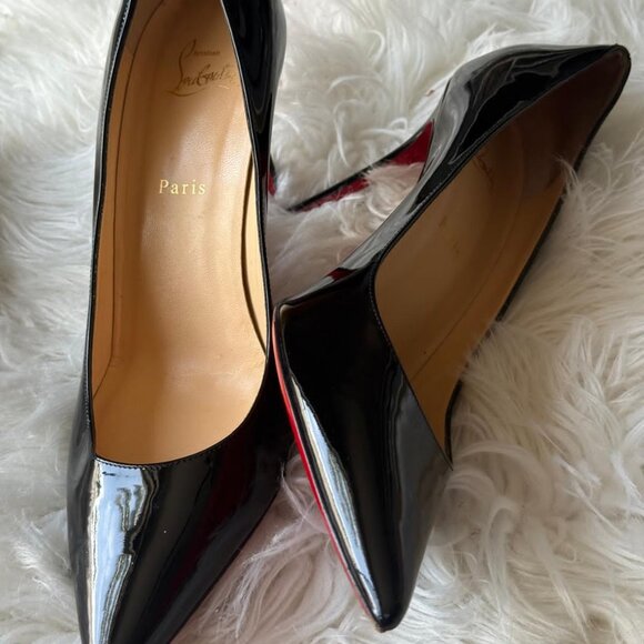 Christian Louboutin DécolletéHeels